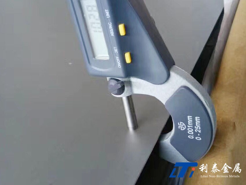 医用钛板